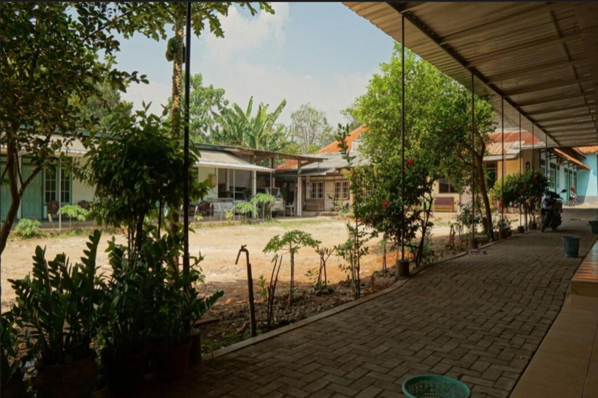 Spot On 93611 Kost Pak Suyatno Syariah 2 Ponorogo Exterior foto