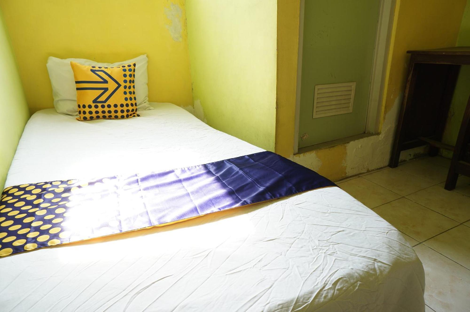 Spot On 93611 Kost Pak Suyatno Syariah 2 Ponorogo Exterior foto